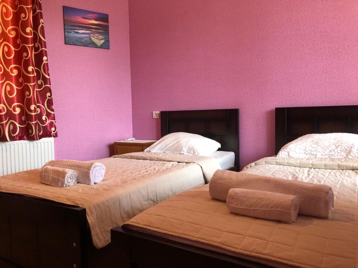 Doors Hotel Kutaisi Ngoại thất bức ảnh