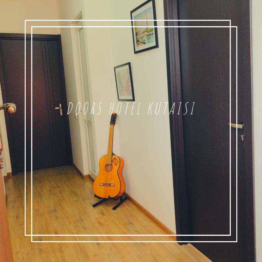 Doors Hotel Kutaisi Ngoại thất bức ảnh