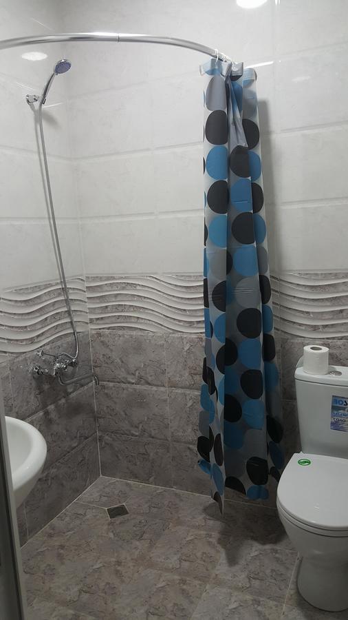 Doors Hotel Kutaisi Ngoại thất bức ảnh